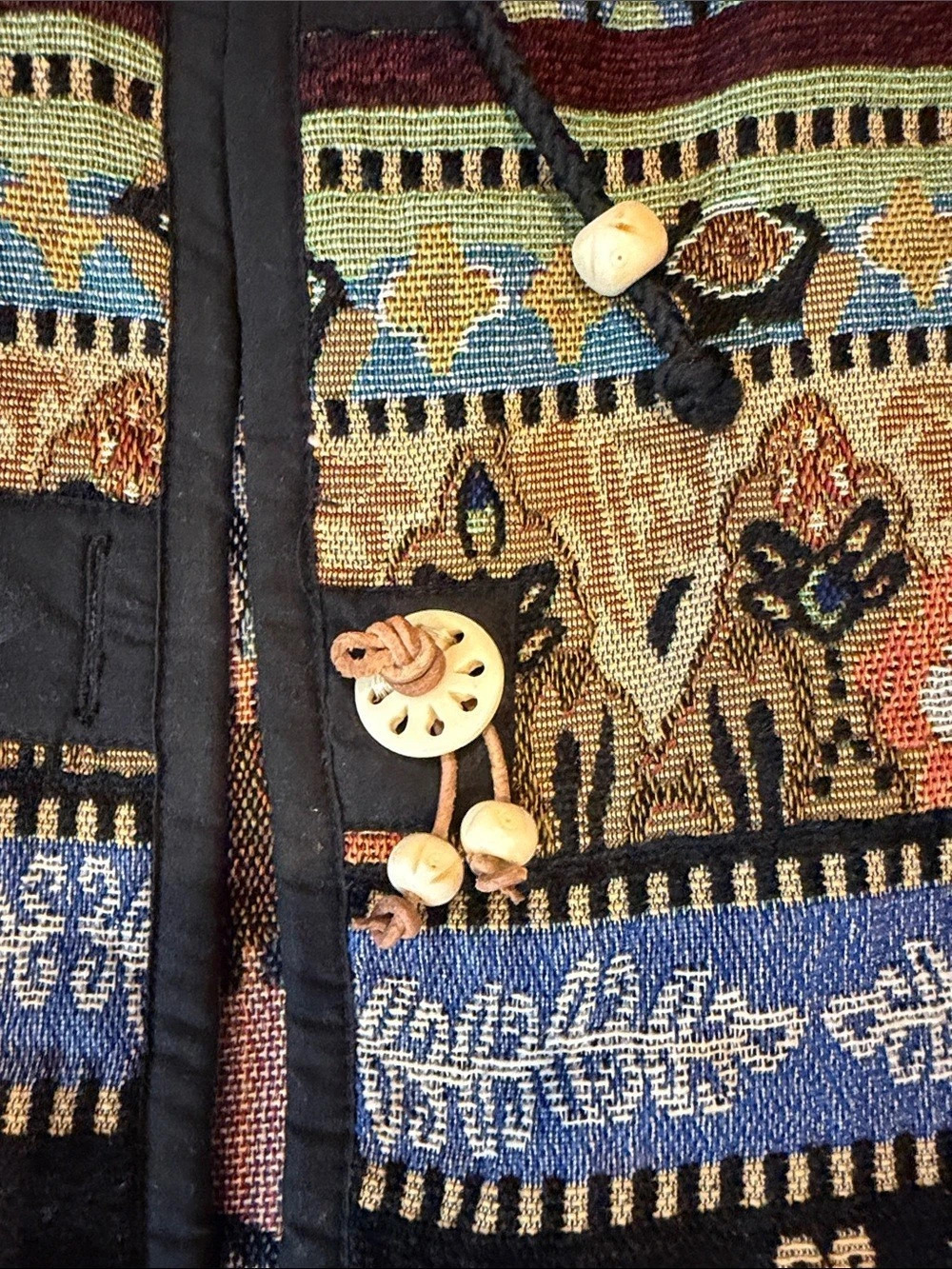 Flashback Patterned jacker in Black & Blue - Picture 4 of 5